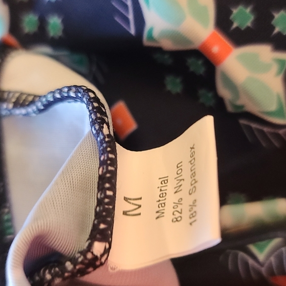 Bathing suit - Picture 8 of 9